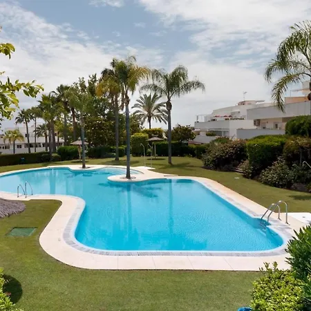 Con Jardin Privado Y 2 Piscinas, Zona Comunitaria, En Apartment