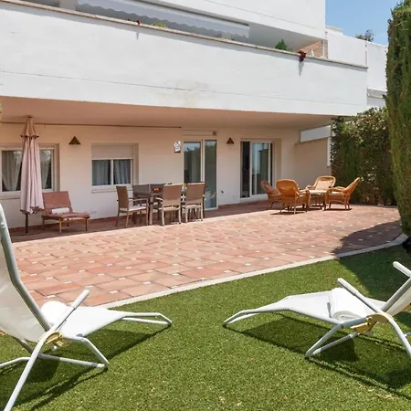 Apartment Con Jardin Privado Y 2 Piscinas, Zona Comunitaria, En