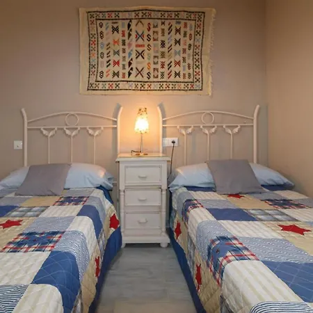 Con Jardin Privado Y 2 Piscinas, Zona Comunitaria, En Apartment *