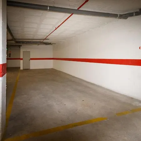 Con Jardin Privado Y 2 Piscinas, Zona Comunitaria, En Apartment