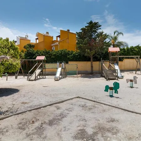 Apartment Con Jardin Privado Y 2 Piscinas, Zona Comunitaria, En